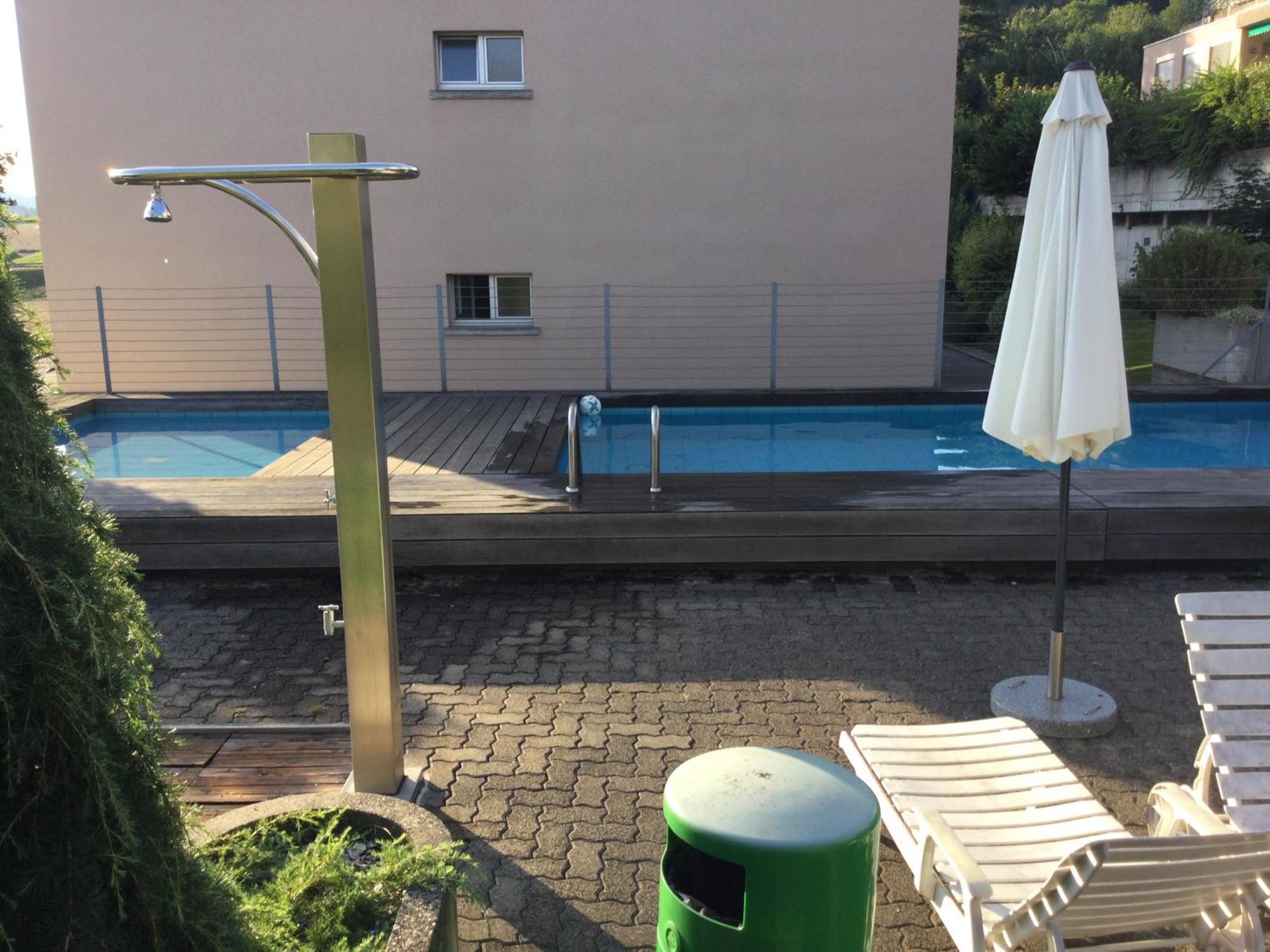 Chambre Spacieuse Et Confortable Avec Ecran Plat Oetwil an Der Limmat Exterior photo